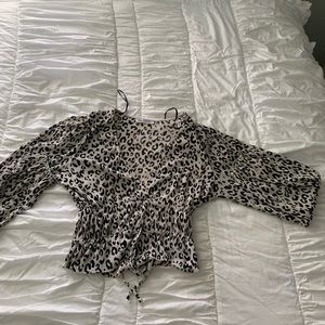 SIZE SMALL ZARA CHEETAH PEINT SILK BLOUSE